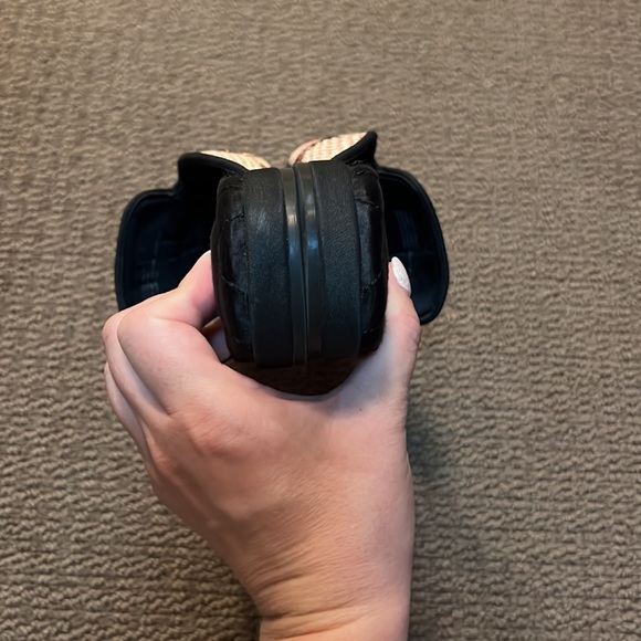 Birdies Phoebe Slides in Floral Jacquard - Picture 3 of 8